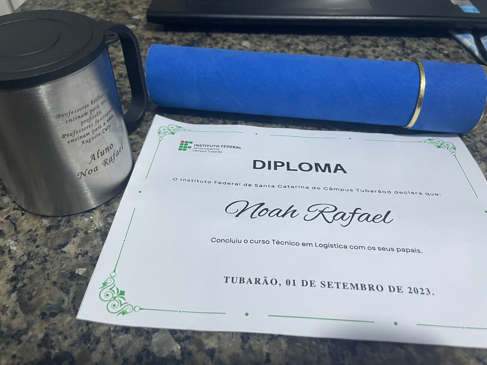 ‘Emitiram meu diploma da faculdade, mas só em PDF’: por que o MEC acabou com a versão em papel?