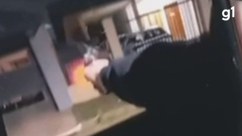 Homem grava VÍDEO atirando 10 vezes contra casa após discussão em loja de conveniência e envia para vítima no RS