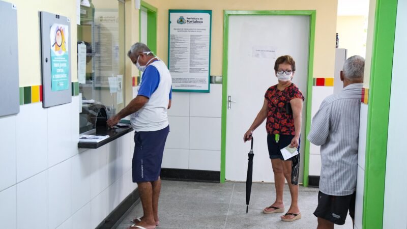 Fortaleza vai ter oito postos de saúde abertos neste fim de semana para vacinação