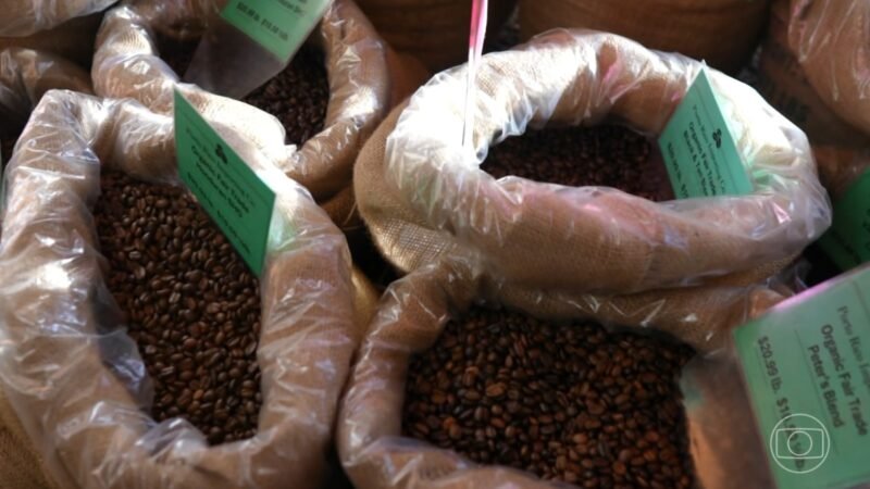 EUA poupam café e carne do Brasil de tarifaço por causa da crise no agro americano e inflação