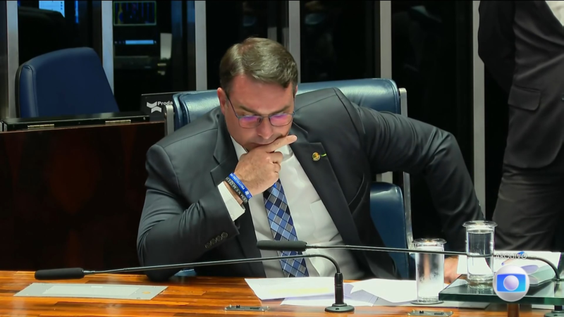 STF autoriza investigação sobre repasses para filme de Bolsonaro