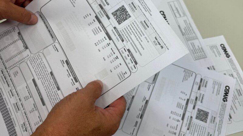 Consumidor que teve R$ 37 mil debitados por erro na conta de luz deve ser indenizado pela Cemig em MG