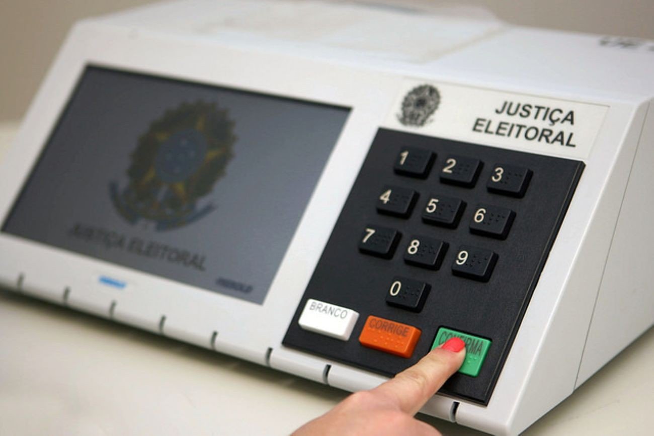 Candidatos ao governo do DF fazem atos de rua e prometem obras em saúde e mobilidade; veja como foi o 2º dia de campanha