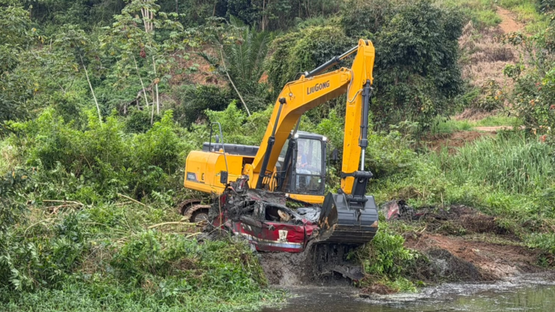 Carro de Câmara levado por enchente é encontrado quase cinco anos depois soterrado em cidade da Bahia