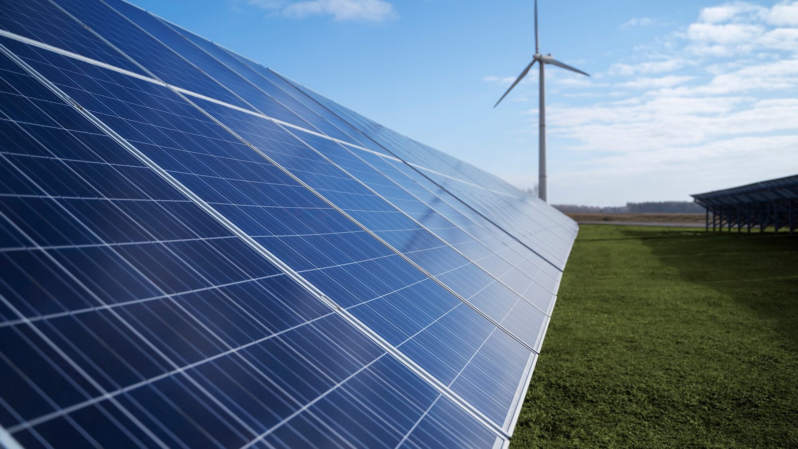 TCE aponta superfaturamento de R$ 4,2 milhões em contratos de energia solar em Jucurutu