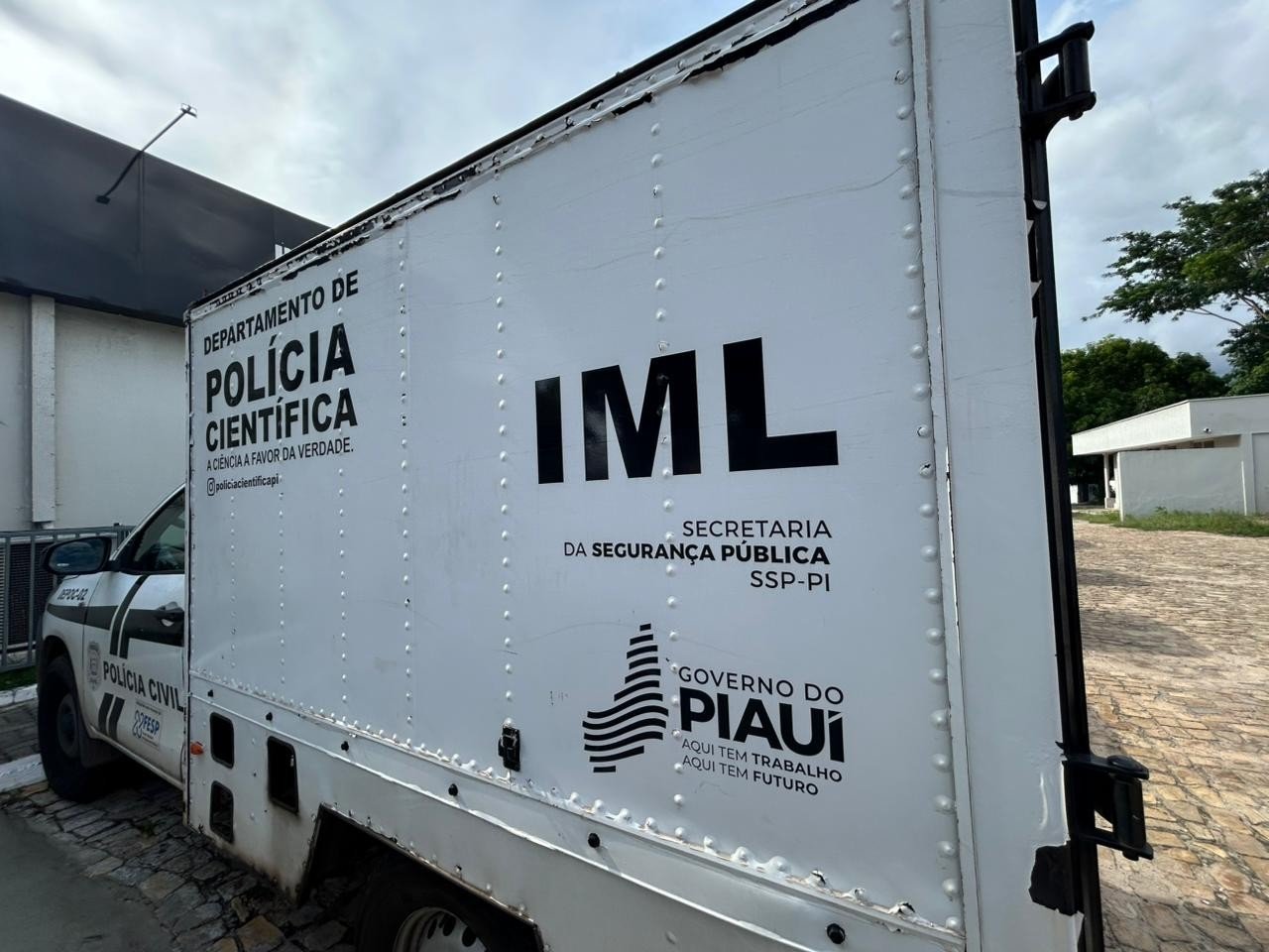 Homem morre após invadir casa de ex e ser esfaqueado pelo atual companheiro no PI