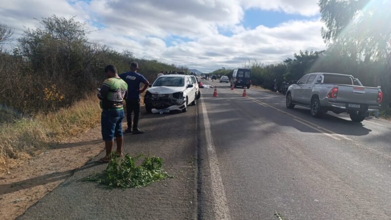 Motociclista de 53 anos morre após ser atingido por carro na BR-428, em Petrolina