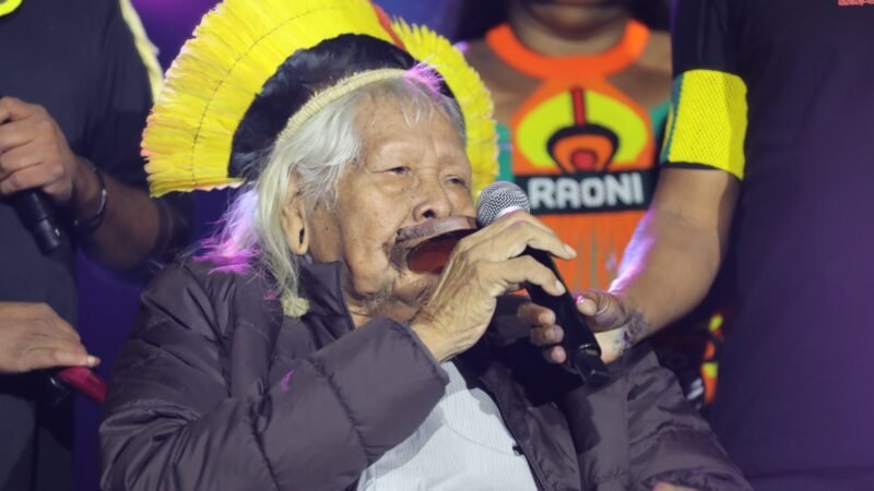Cacique Raoni é diagnosticado com câncer aos 94 anos e recebe cuidados paliativos em MT