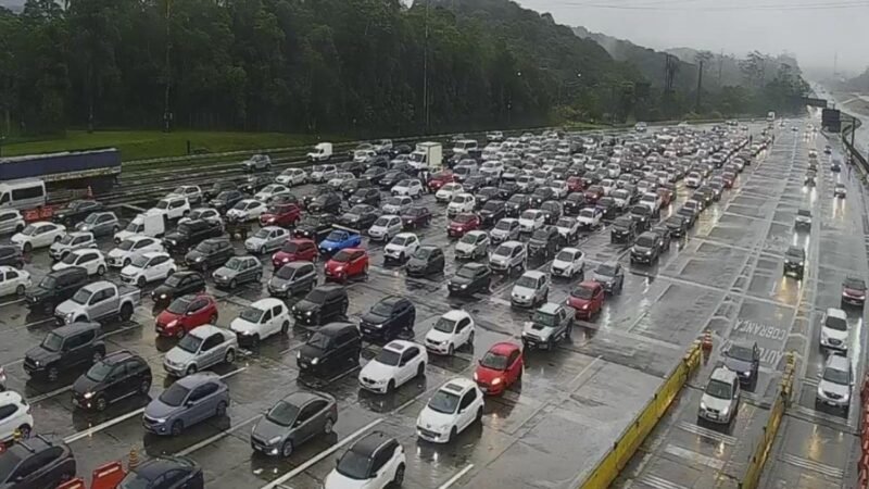 Veja os melhores e piores horários para viajar no feriado de 7 de Setembro; Anchieta tem lentidão em São Bernardo