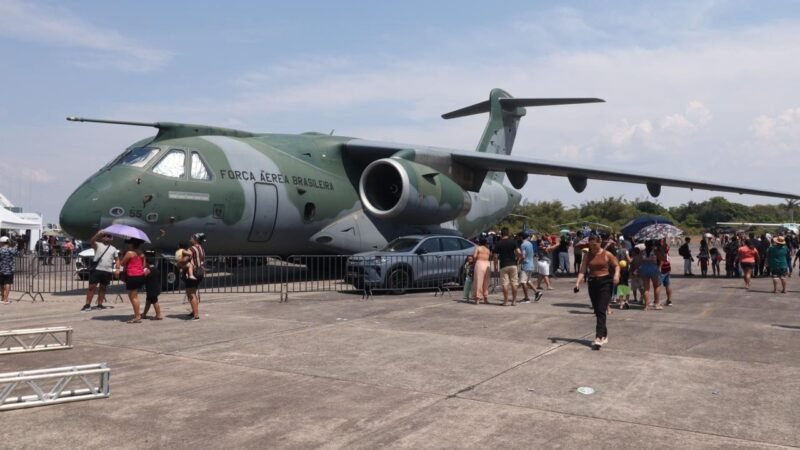 Domingo Aéreo terá aviões, helicóptero militar e exposição de equipamentos neste domingo (13) em Manaus