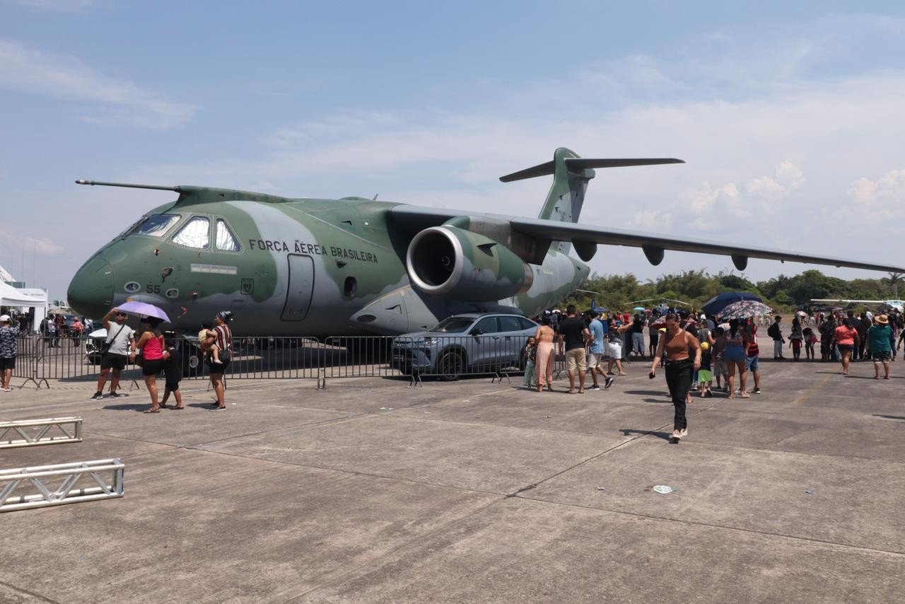 Domingo Aéreo terá aviões, helicóptero militar e exposição de equipamentos neste domingo (13) em Manaus