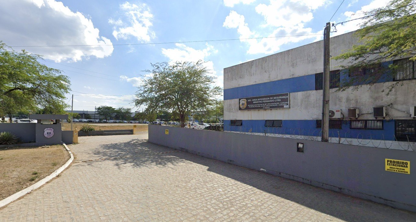 Mulher é presa suspeita de tentativa de homicídio após jogar água fervente no companheiro em Caruaru